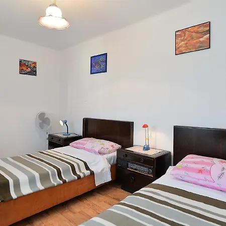 Fuer 6 Personen Ca 80 Qm In Vrznaveri, Istrien Istrische Riviera *